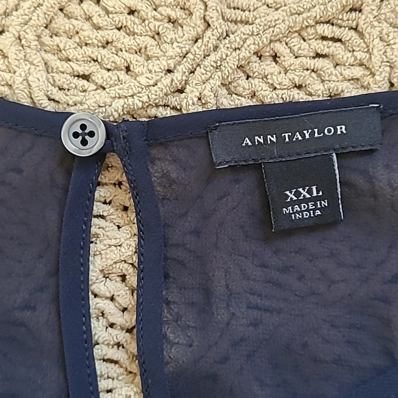 Ann Taylor Navy Sheer Short Sleeve Blouse with Crochet Details - Size XXL - Picture 5 of 7
